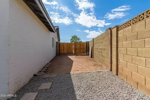 1325 S Pomeroy --, Mesa, AZ 85210 photo 28