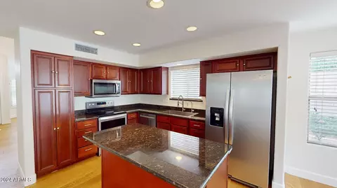 3824 E Irma Ln, Phoenix, AZ 85050 photo 15