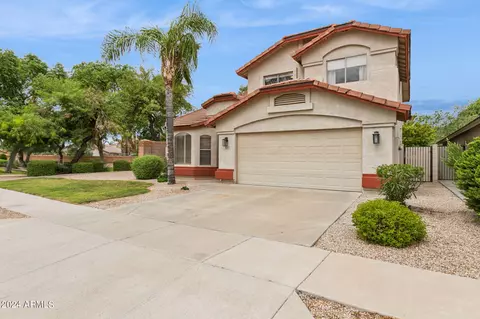 3824 E Irma Ln, Phoenix, AZ 85050 photo 2