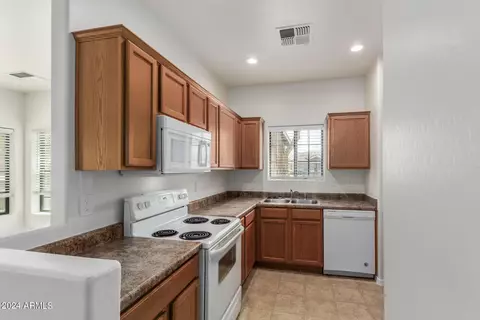 854 S San Marcos Building 2 Dr #B, Apache Junction, AZ 85120 photo 9