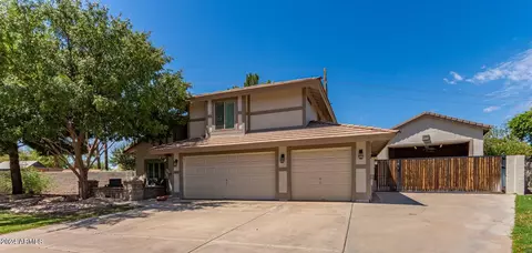 946 N Jesse St, Chandler, AZ 85225