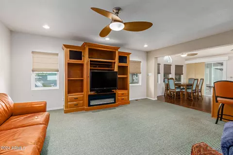 327 E Cholla Ln, Florence, AZ 85132 photo 9