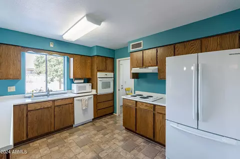 Kitchen - 8232 E Lakeview Ave, Mesa, AZ 85209 photo 1 of 3