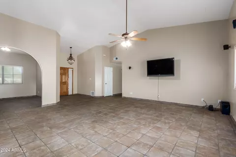 826 S 131st St, Gilbert, AZ 85233 photo 7