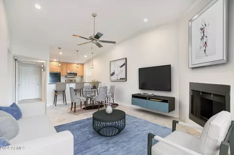 2515 N 52nd St #203, Phoenix, AZ 85008
