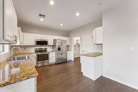 1850 E Anderson Dr, Phoenix, AZ 85022 photo 6