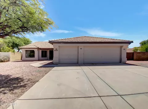 4823 W Mercury Way, Chandler, AZ 85226