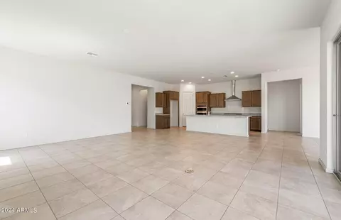 Living - 848 W Flatiron Trl, Apache Junction, AZ 85120 photo 6 of 6