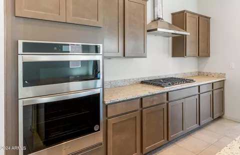 Kitchen - 848 W Flatiron Trl, Apache Junction, AZ 85120 photo 2 of 2