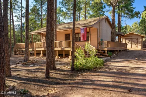 2148 Northwoods Dr, Overgaard, AZ 85933