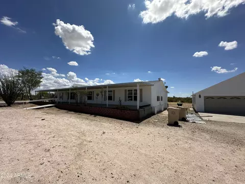 20705 E Sun Aire Dr, Florence, AZ 85132
