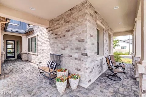 2207 E Canary Dr, Gilbert, AZ 85297 photo 3