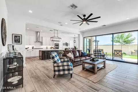 2207 E Canary Dr, Gilbert, AZ 85297 photo 11