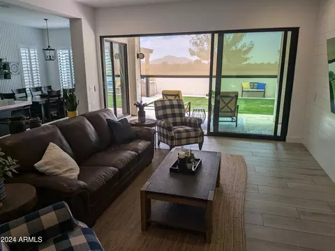 2207 E Canary Dr, Gilbert, AZ 85297 photo 10