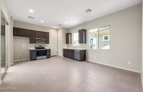 787 W Rock Needle Trl, Apache Junction, AZ 85120 photo 4