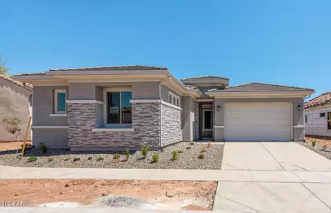 844 W Flatiron Trl, Apache Junction, AZ 85120