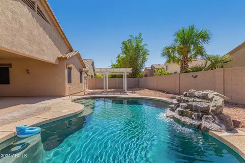 1901 E Woodsman Pl, Chandler, AZ 85286