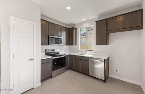 Kitchen - 9935 S Centennial Rd, Apache Junction, AZ 85120 photo 1 of 5