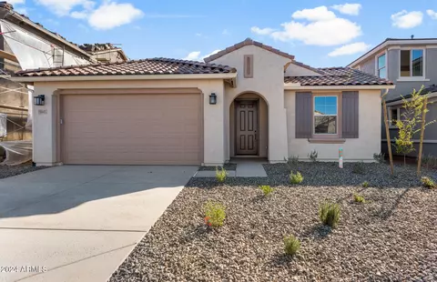 1445 W Saddle Run, Apache Junction, AZ 85120