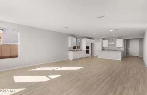 Living - 1445 W Saddle Run, Apache Junction, AZ 85120 photo 2 of 3