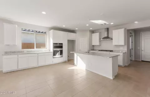 1499 W Saddle Run, Apache Junction, AZ 85120 photo 5