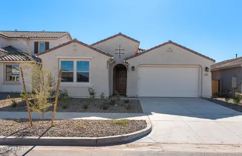 1473 W Saddle Run, Apache Junction, AZ 85120