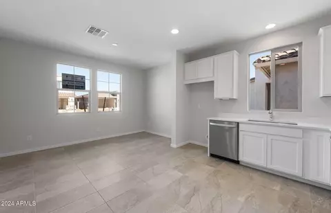 Entry Way - 1473 W Saddle Run, Apache Junction, AZ 85120 photo 1 of 12