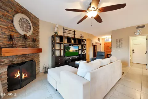 11324 E Covina St, Mesa, AZ 85207 photo 2
