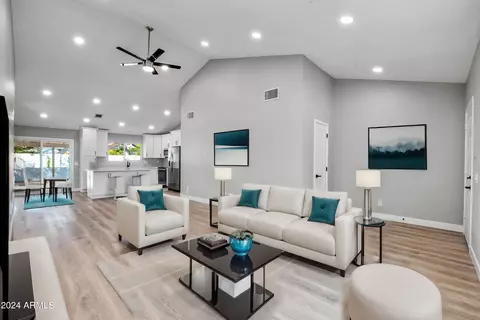 4544 E Sunrise Dr, Phoenix, AZ 85044