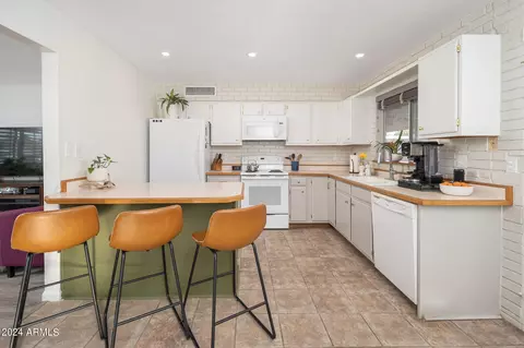 2101 E Kathleen Rd, Phoenix, AZ 85022 photo 7