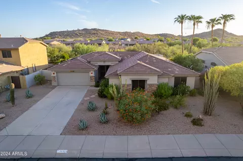 11270 S Indian Wells Dr, Goodyear, AZ 85338