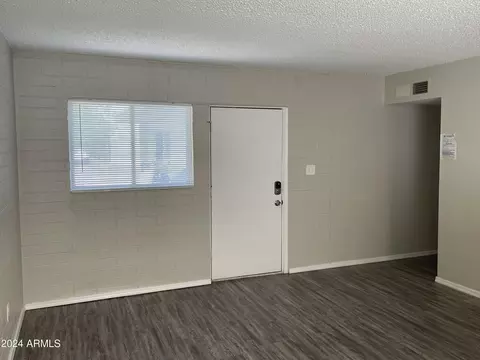 730 E Siesta Dr, Phoenix, AZ 85042 photo 5