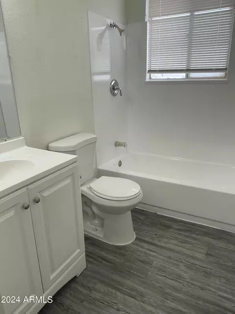 730 E Siesta Dr, Phoenix, AZ 85042 photo 13