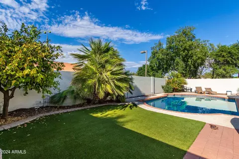 812 W Cooley Dr, Gilbert, AZ 85233 photo 22
