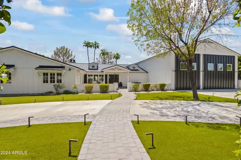 Exterior - 5625 Exeter Blvd, Phoenix, AZ 85018 photo 3 of 27