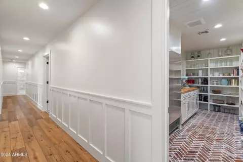 Entry Way - 5625 Exeter Blvd, Phoenix, AZ 85018 photo 1 of 3