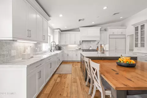 Kitchen - 5625 Exeter Blvd, Phoenix, AZ 85018 photo 6 of 6