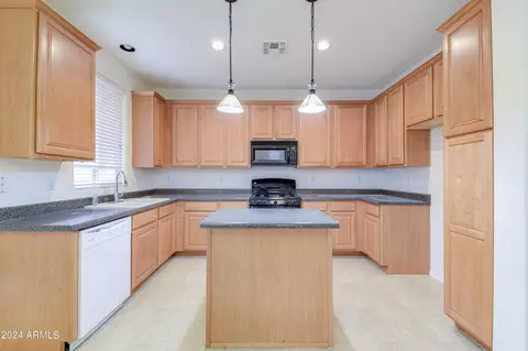1304 E Julian Dr, Gilbert, AZ 85295 photo 10