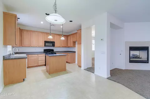 1304 E Julian Dr, Gilbert, AZ 85295 photo 9