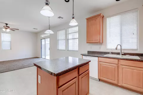 1304 E Julian Dr, Gilbert, AZ 85295 photo 11