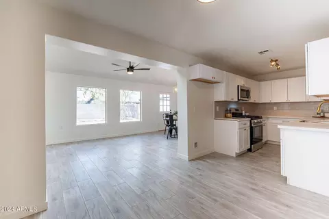 1864 W 5th St, Mesa, AZ 85201 photo 9