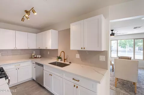 1864 W 5th St, Mesa, AZ 85201