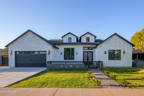 3810 E Clarendon Ave, Phoenix, AZ 85018 photo 1