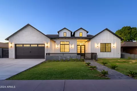 3810 E Clarendon Ave, Phoenix, AZ 85018 photo 2