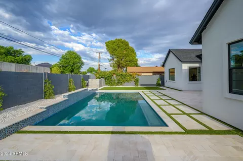 3810 E Clarendon Ave, Phoenix, AZ 85018 photo 11