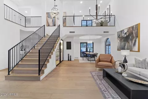 242 W Royal Palm Rd, Phoenix, AZ 85021