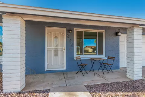 932 W Laguna Azul Ave, Mesa, AZ 85210