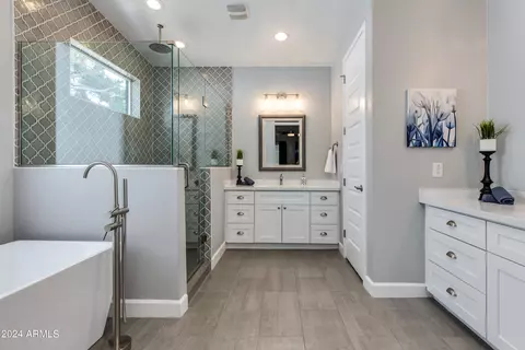 210 E Ashwood Pl, Phoenix, AZ 85012 photo 28
