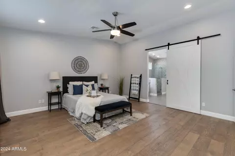 210 E Ashwood Pl, Phoenix, AZ 85012 photo 23
