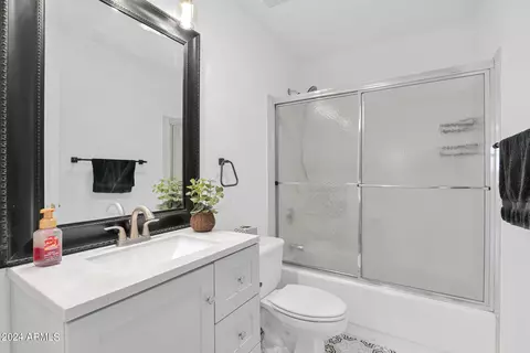 826 N N Frst, Mesa, AZ 85203 photo 31